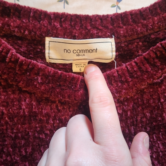 Sweater - Picture 2 of 4